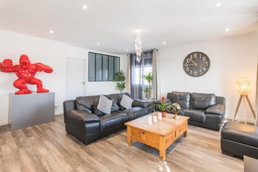 - Luxueux Casa Selva - Parking Gratuit - Spacieux - Balcon - Wifi * Viriat