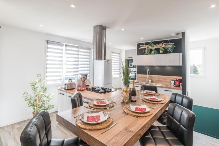 - Luxueux Casa Selva - Parking Gratuit - Spacieux - Balcon - Wifi Apartment Viriat